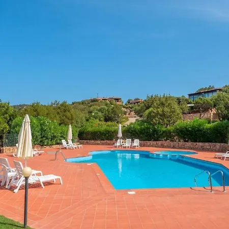 Sweet Studio With Pool Baja Sardinia